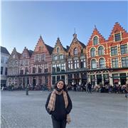 Estudiante de último año de filología inglesa que budca dedicarse a la enseñanza